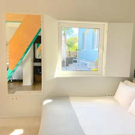 Fred's House Asprela 4*