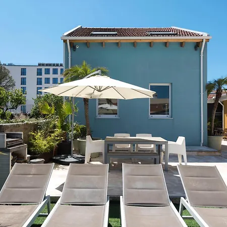 Fred's House Asprela 4* Porto