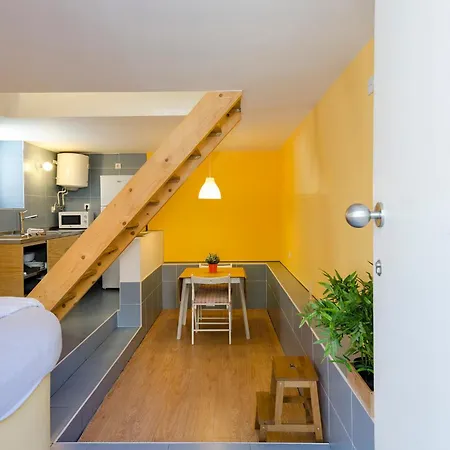 Fred's House Asprela Πανσιόν