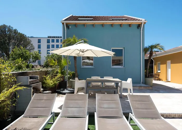 Fred's House Asprela 3* Porto