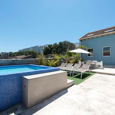 Fred's House Asprela 3* Oporto